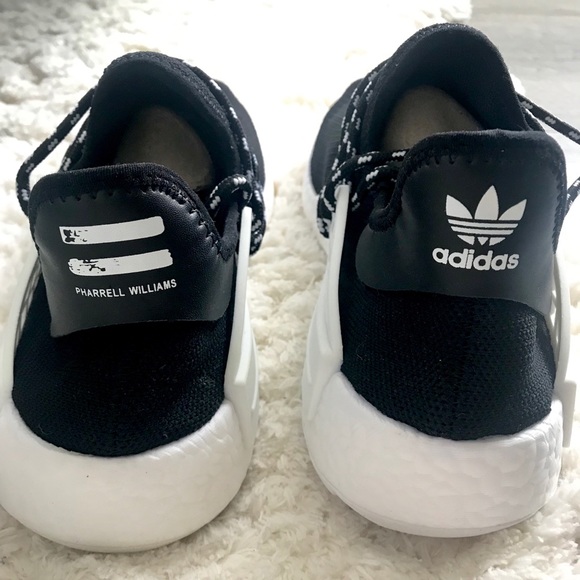 CHANEL x Pharrell HU Race NMD - Picture 3 of 5